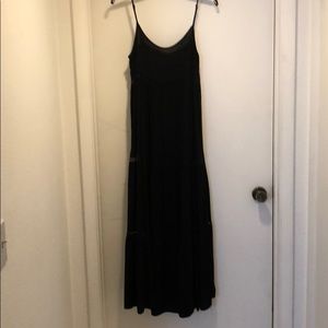 Phaneul black maxi dress